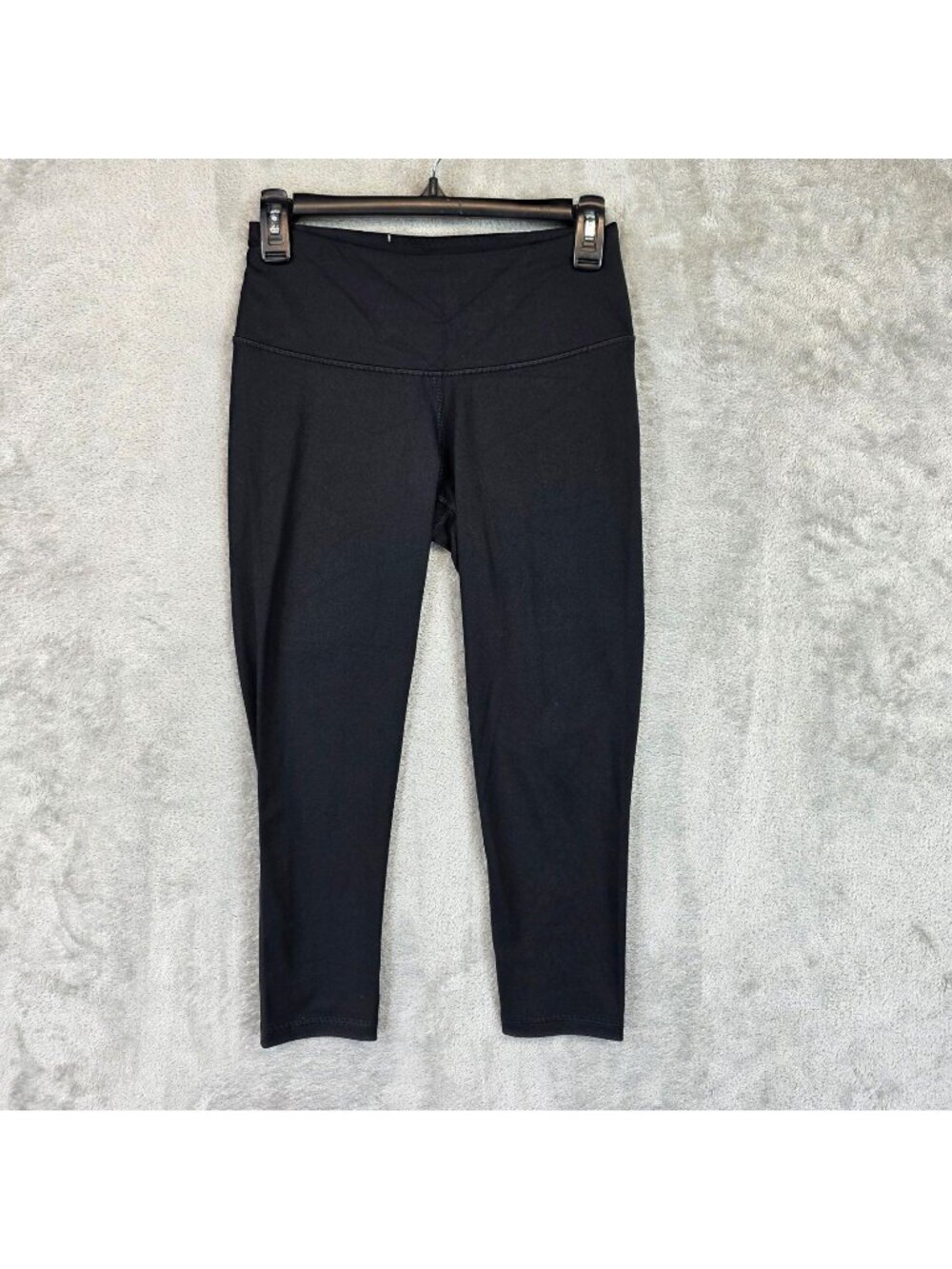 Victoria Sport Capri Leggings Womens S Black Knockout Yoga Athletic Stretch